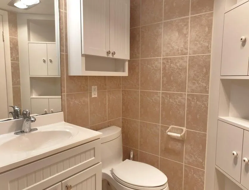 2000 Coco Plum Drive, #601