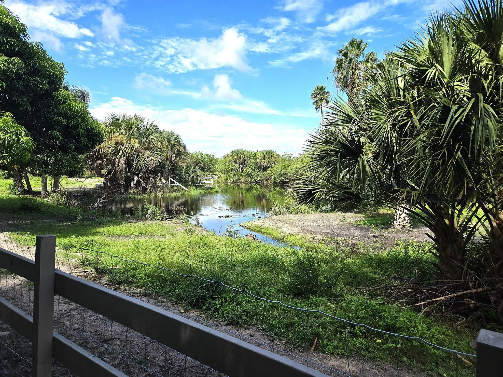 2219 County Road 721 Loop