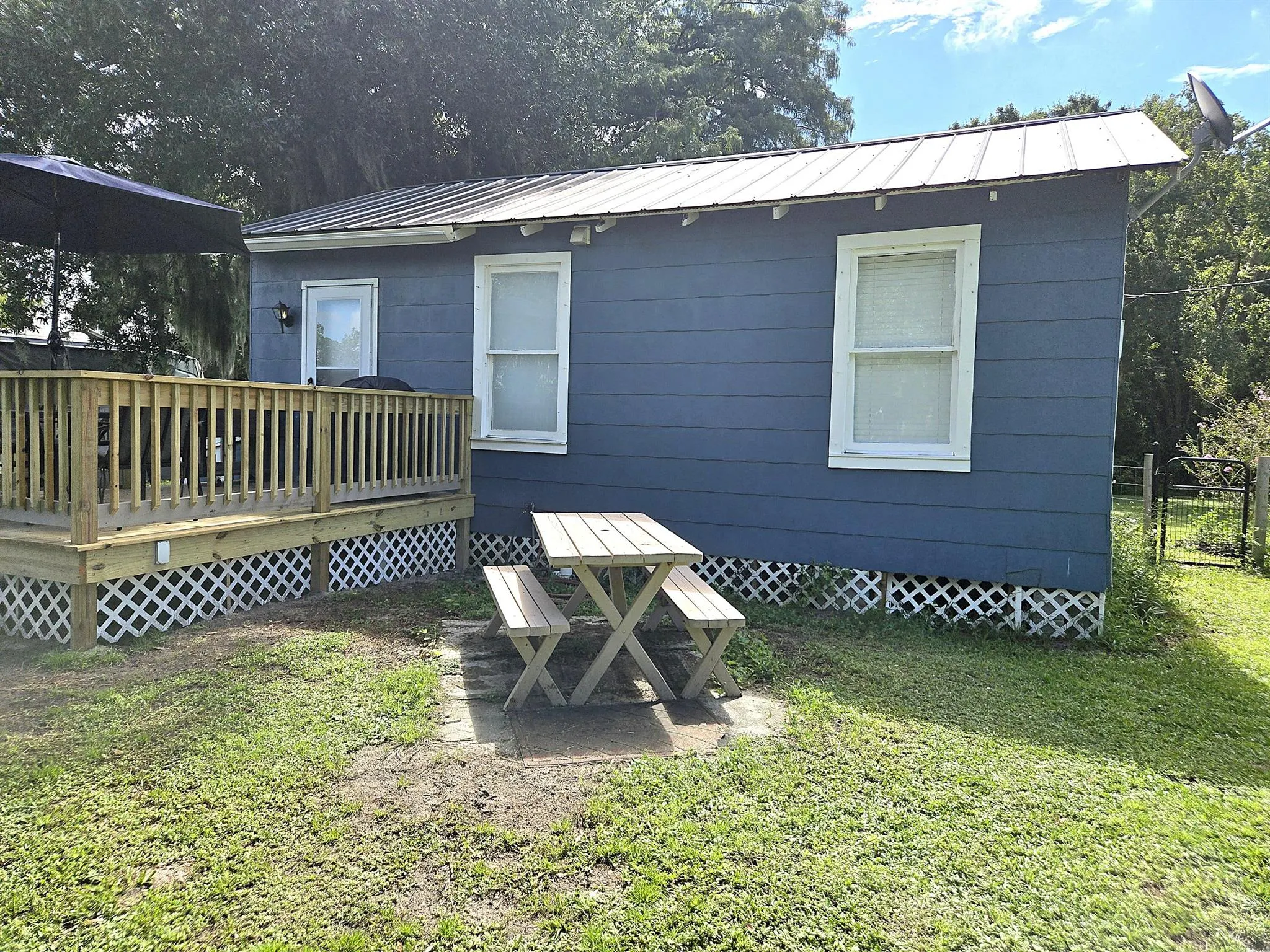 2219 County Road 721 Loop