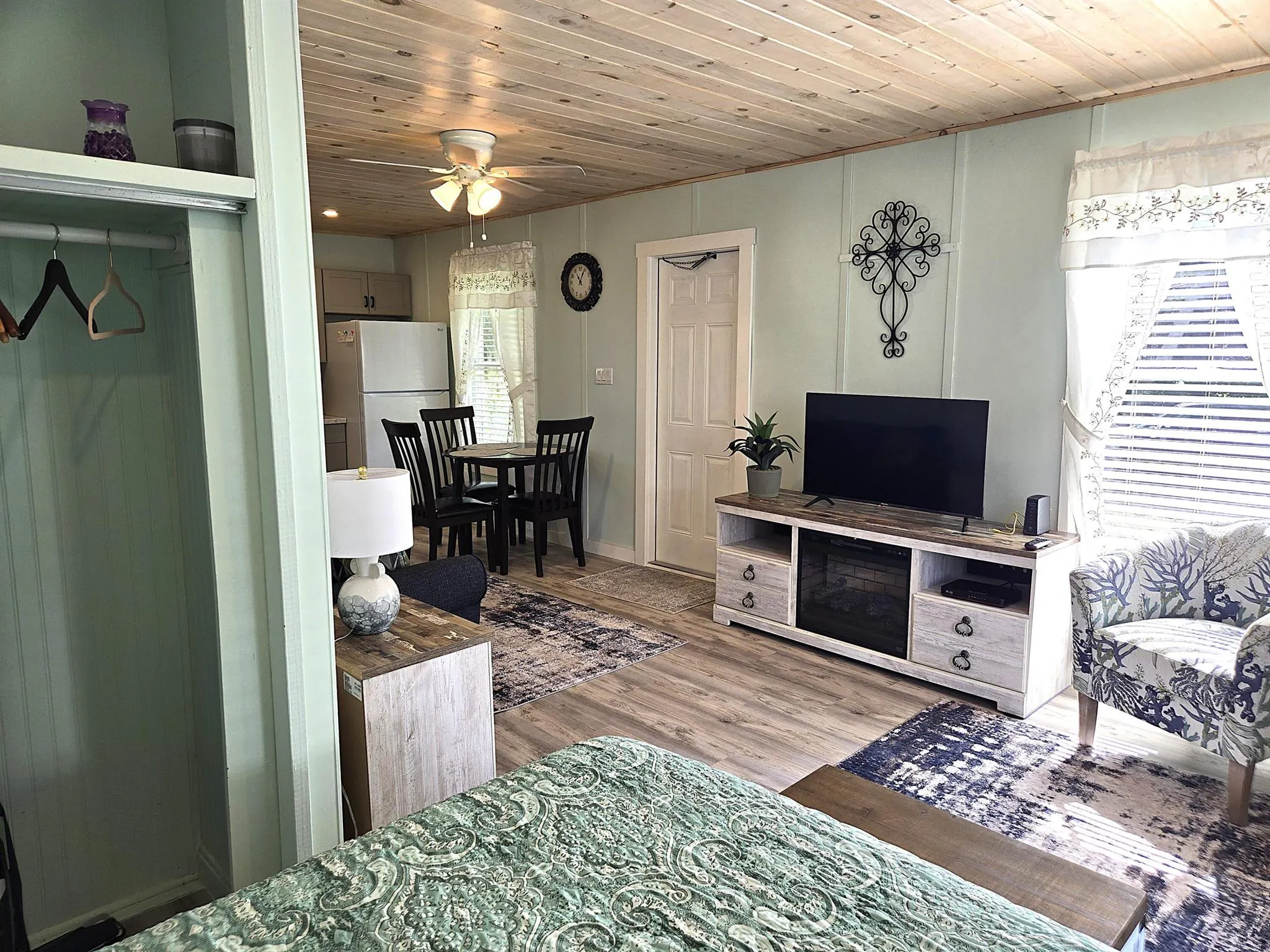 2219 County Road 721 Loop