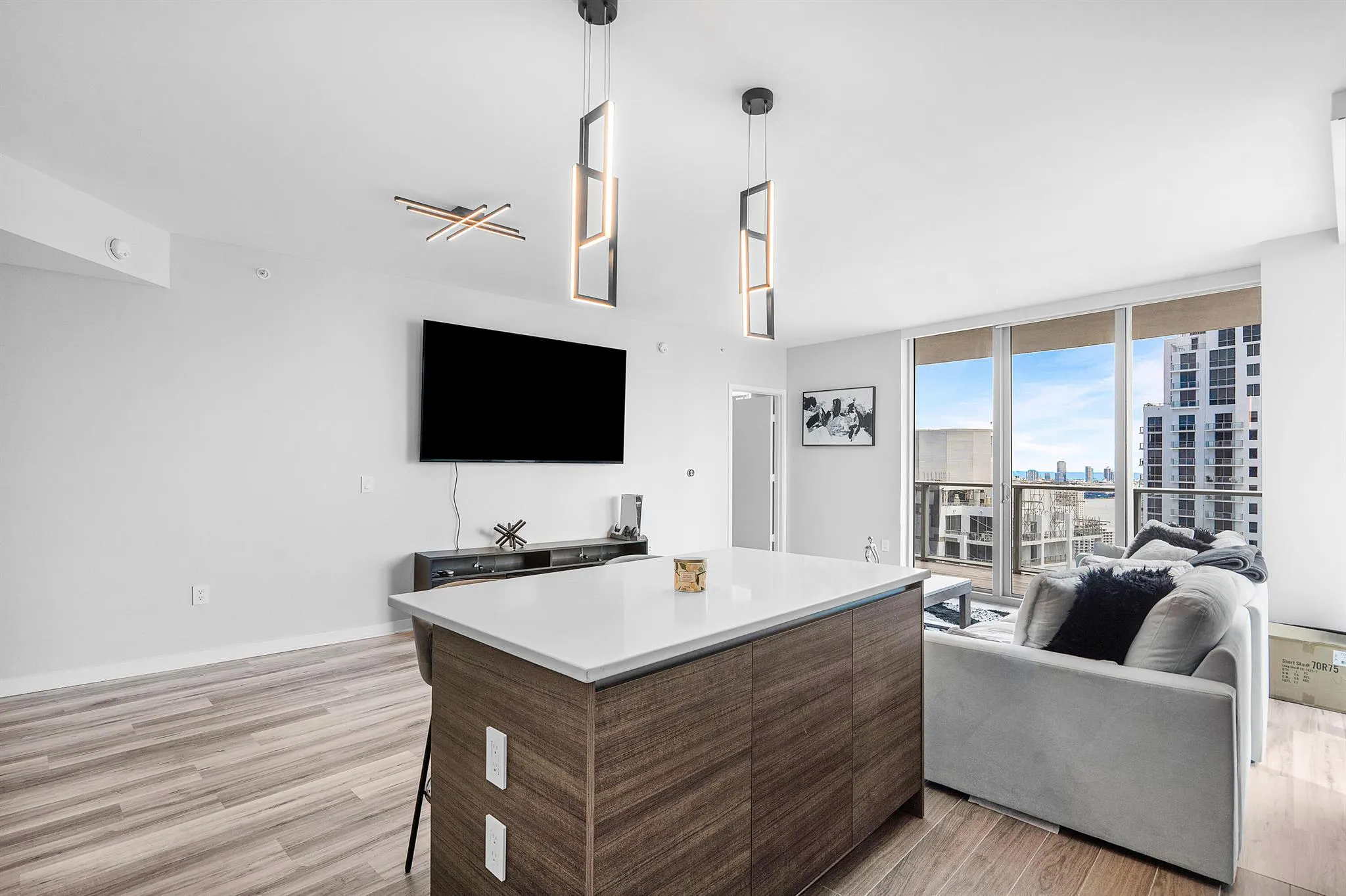 1100 S Miami Avenue, #3901