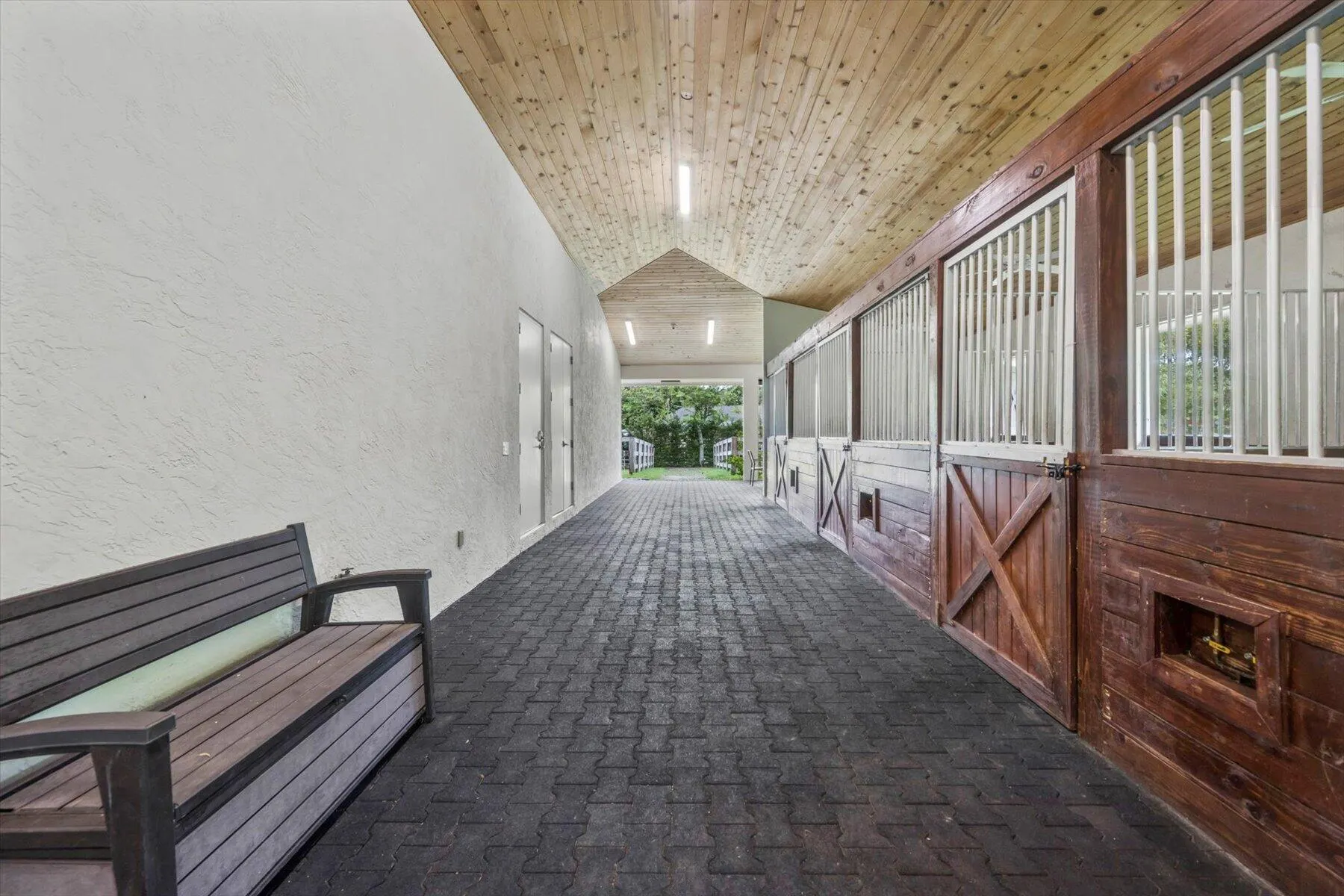 2439 Appaloosa Trail