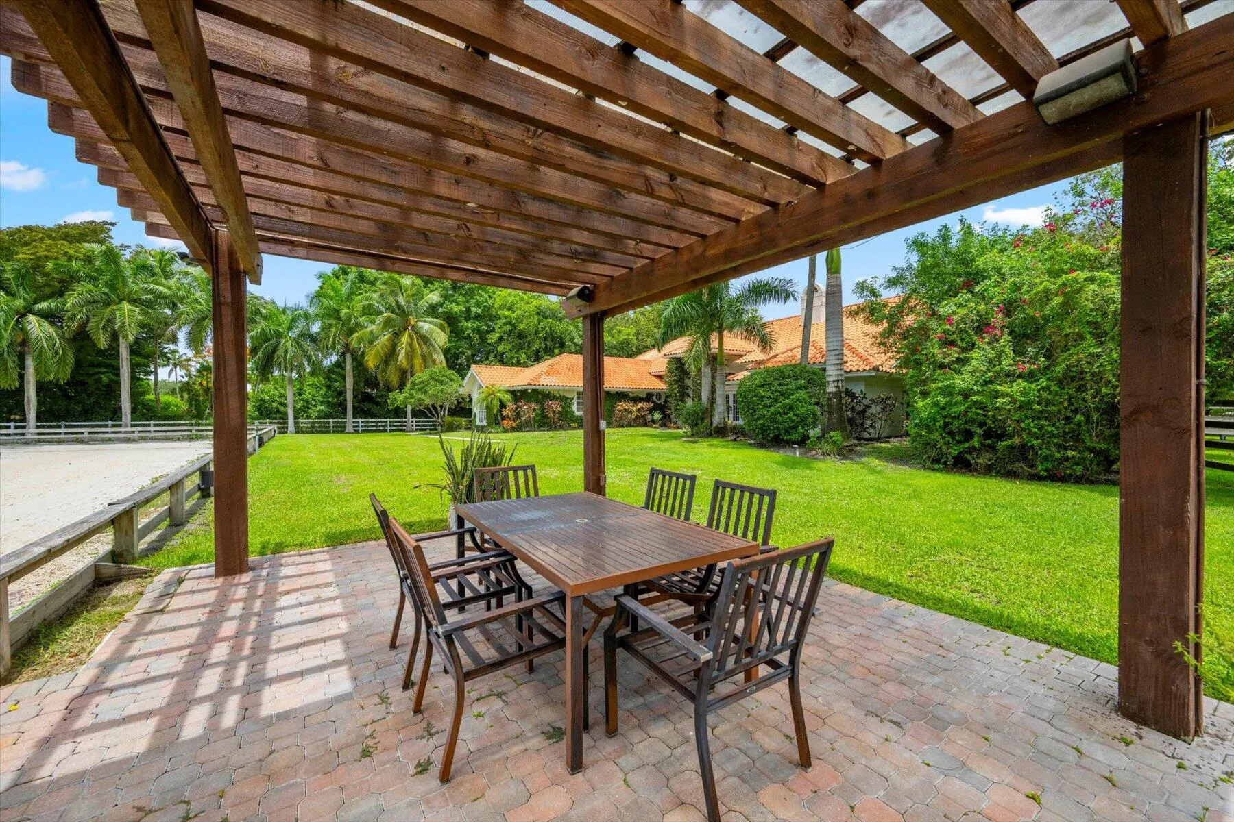 2439 Appaloosa Trail