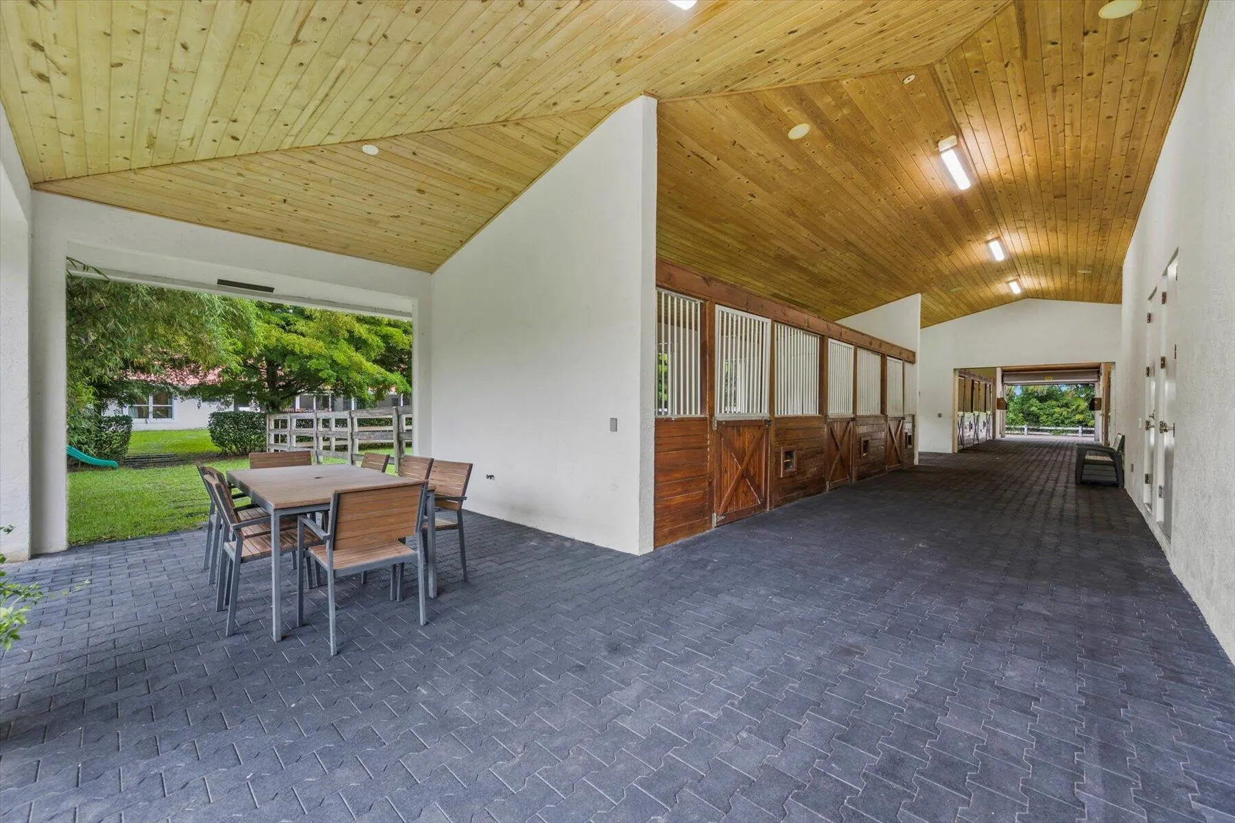 2439 Appaloosa Trail