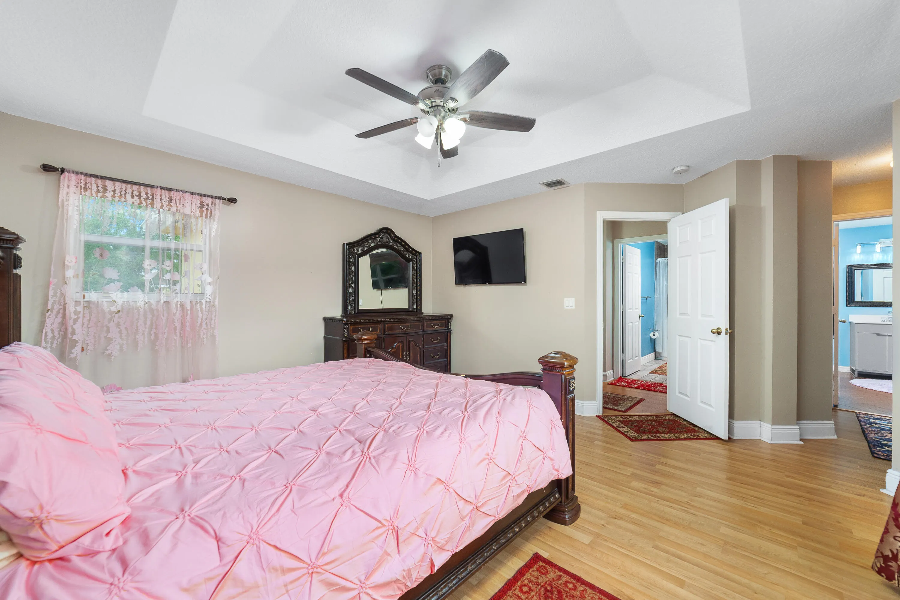 3943 Crescent Creek Drive