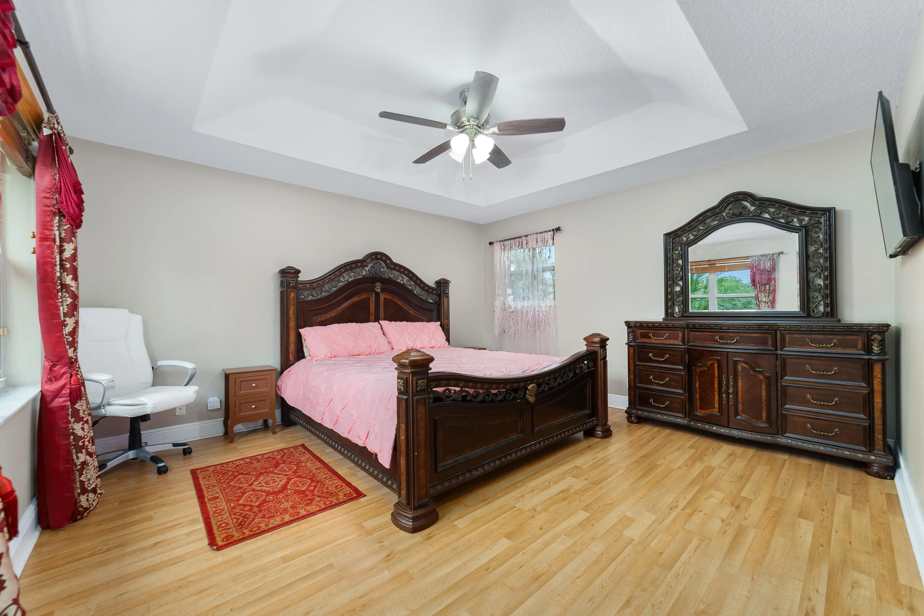 3943 Crescent Creek Drive