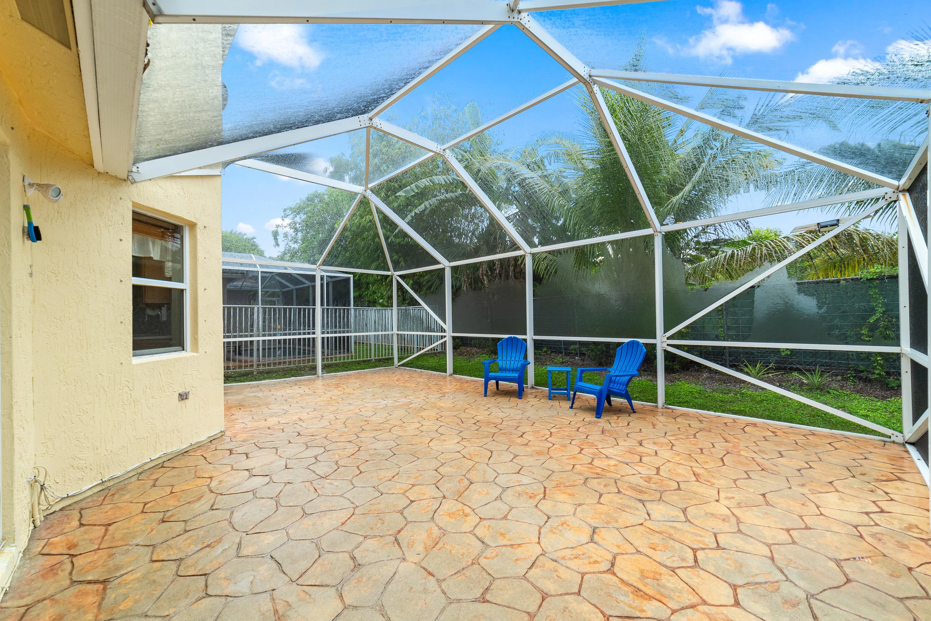 3943 Crescent Creek Drive
