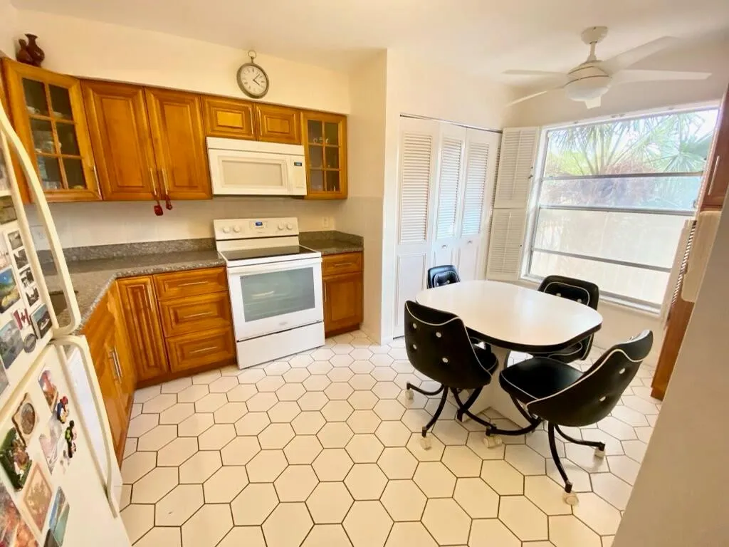 14527 Bonaire Boulevard, #203