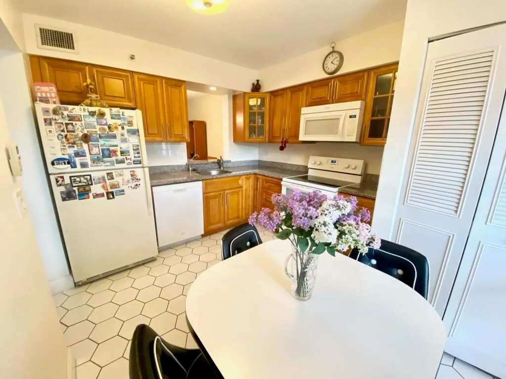 14527 Bonaire Boulevard, #203