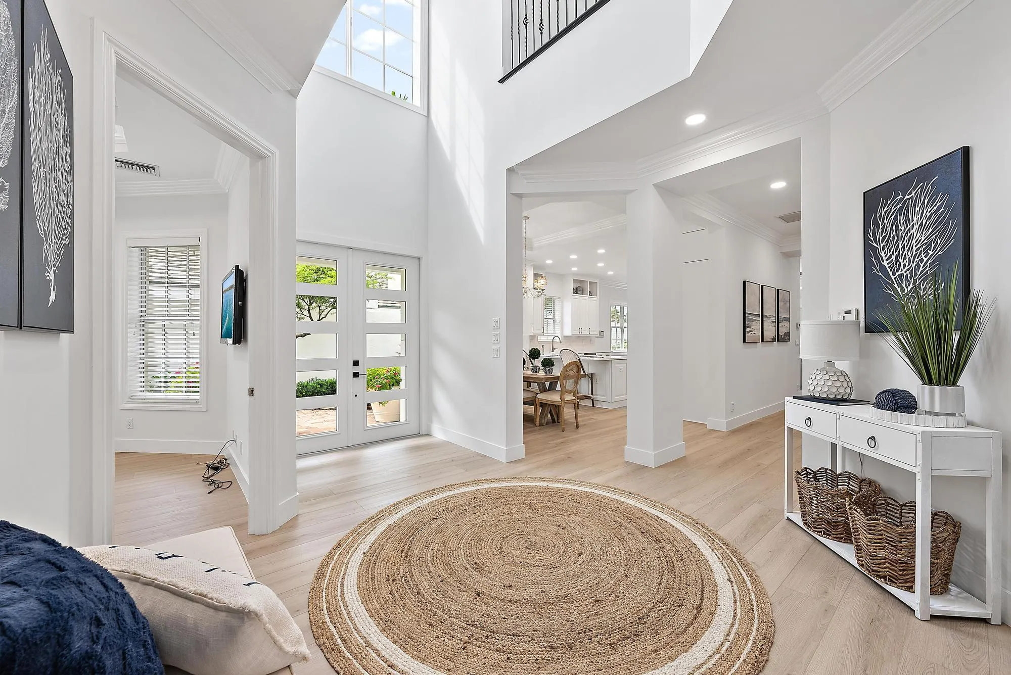 17065 Bay Street