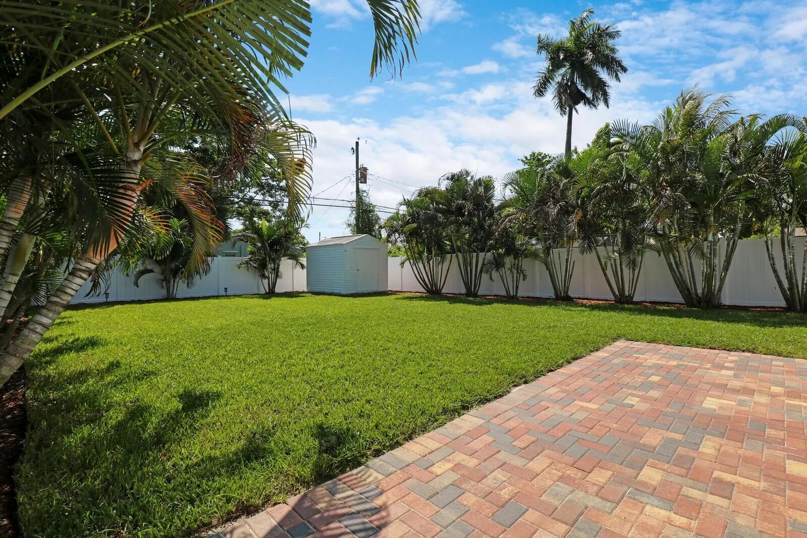 1108 NW 3rd Avenue