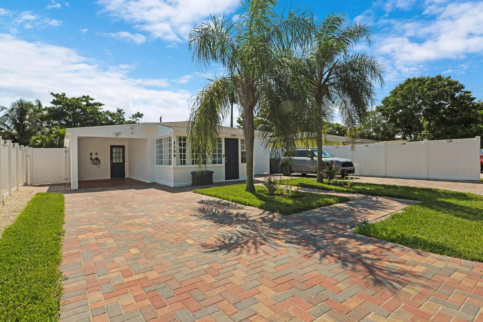 1108 NW 3rd Avenue