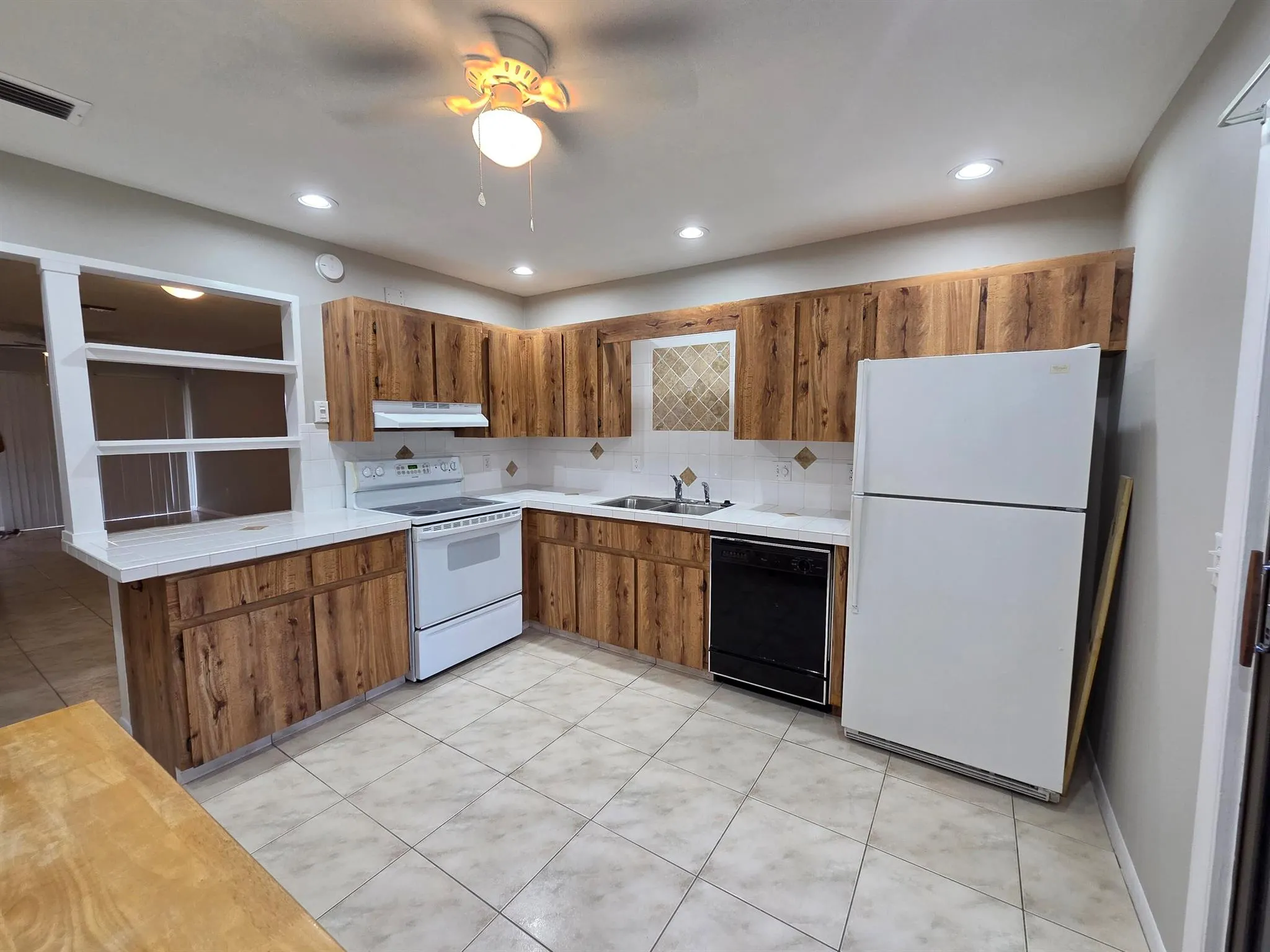 5957 Forest Hill Boulevard, #4