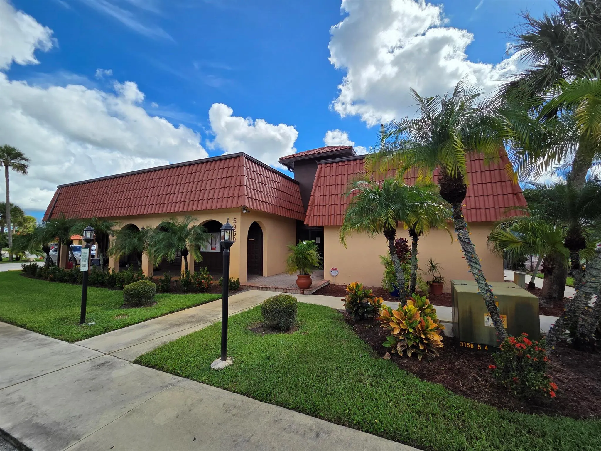 5957 Forest Hill Boulevard, #4