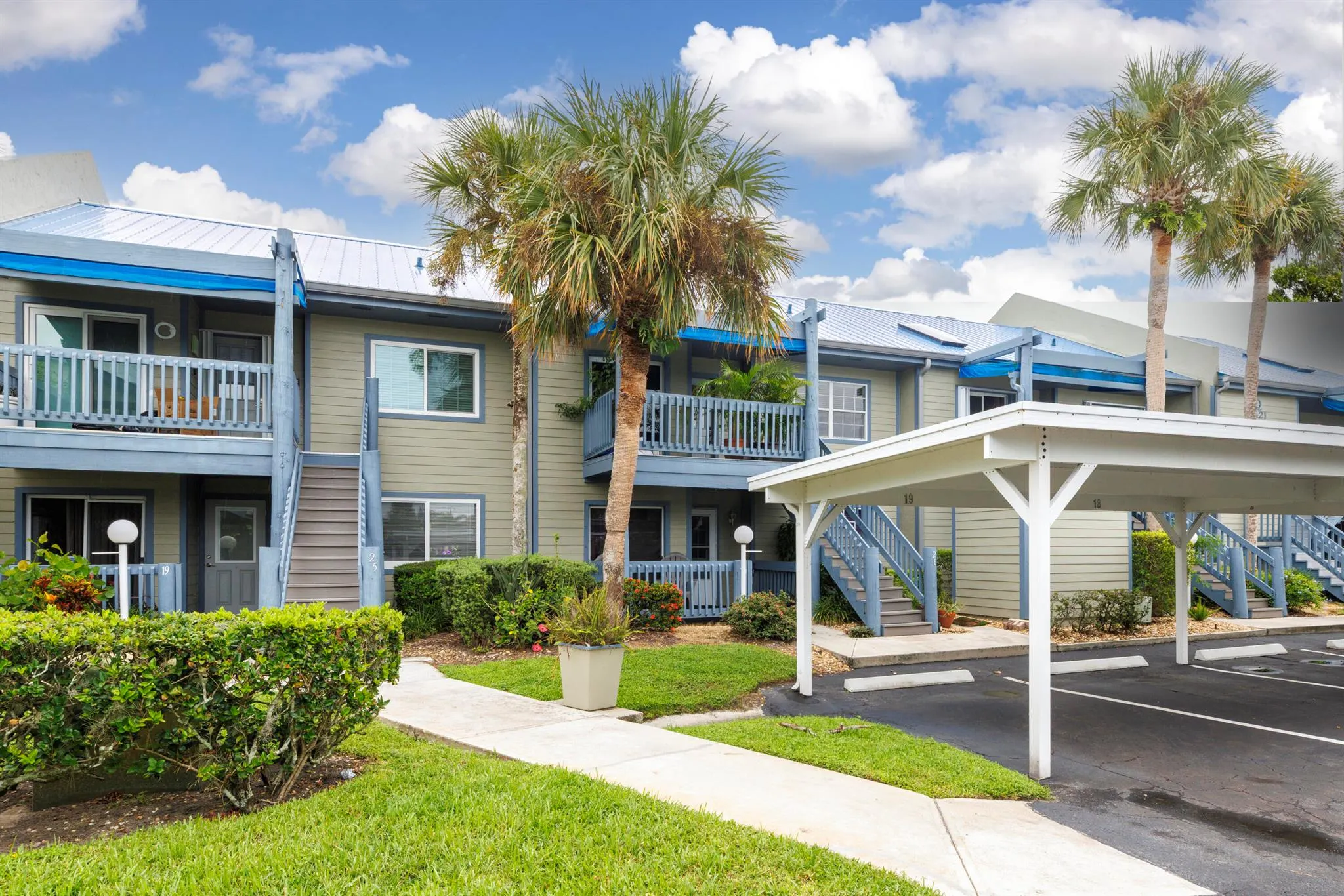 1421 NE 14th Court, #Q-26