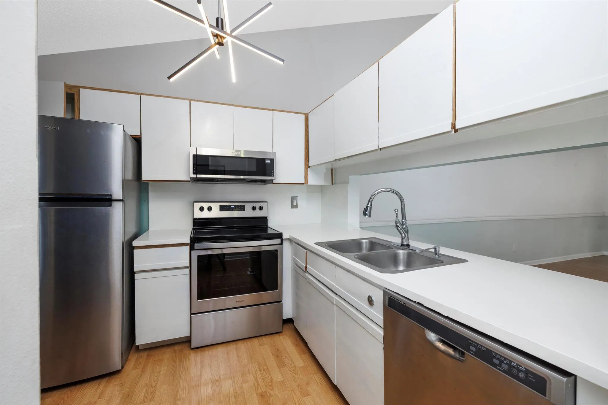 1421 NE 14th Court, #Q-26