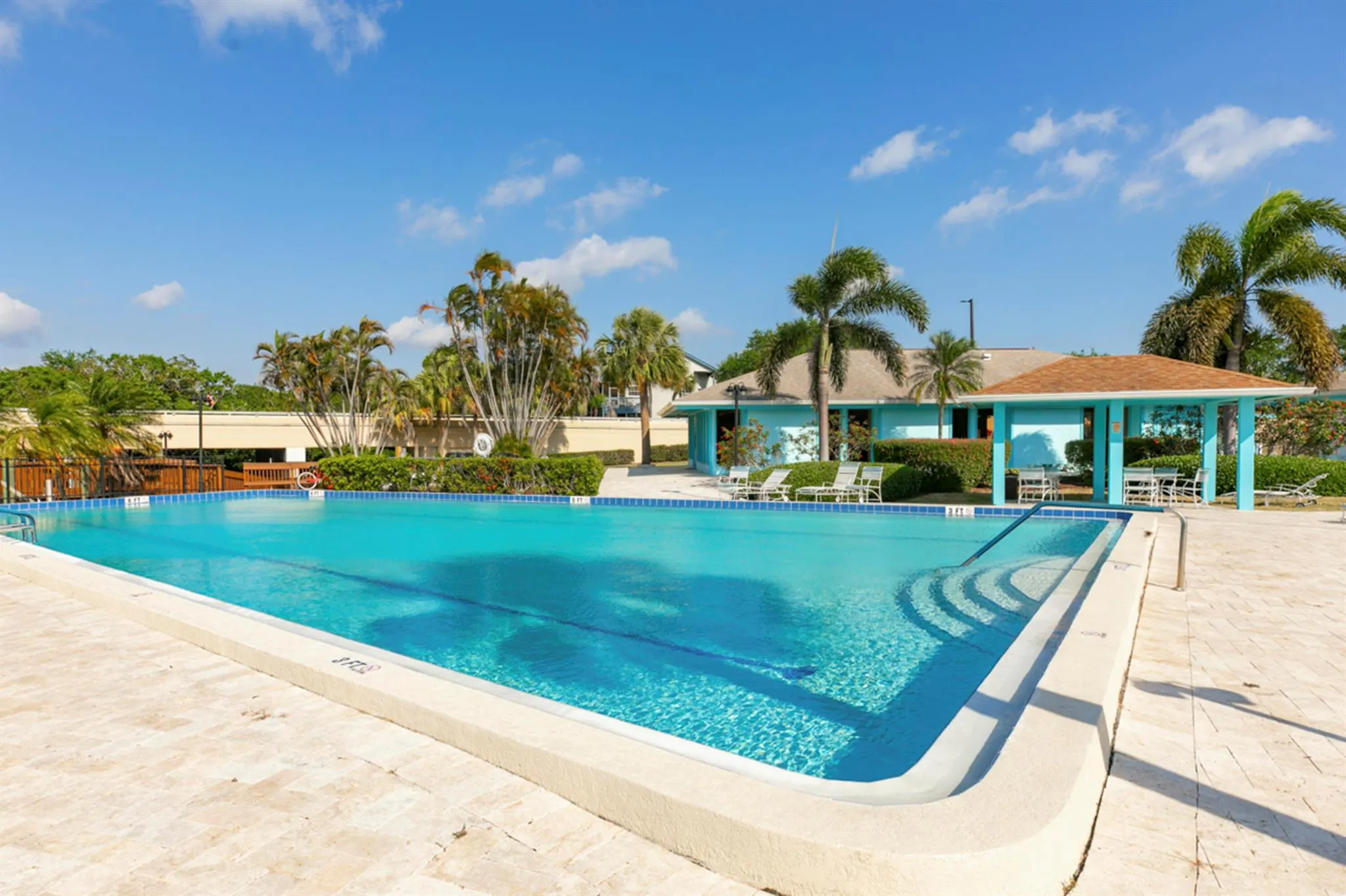 1421 NE 14th Court, #Q-26