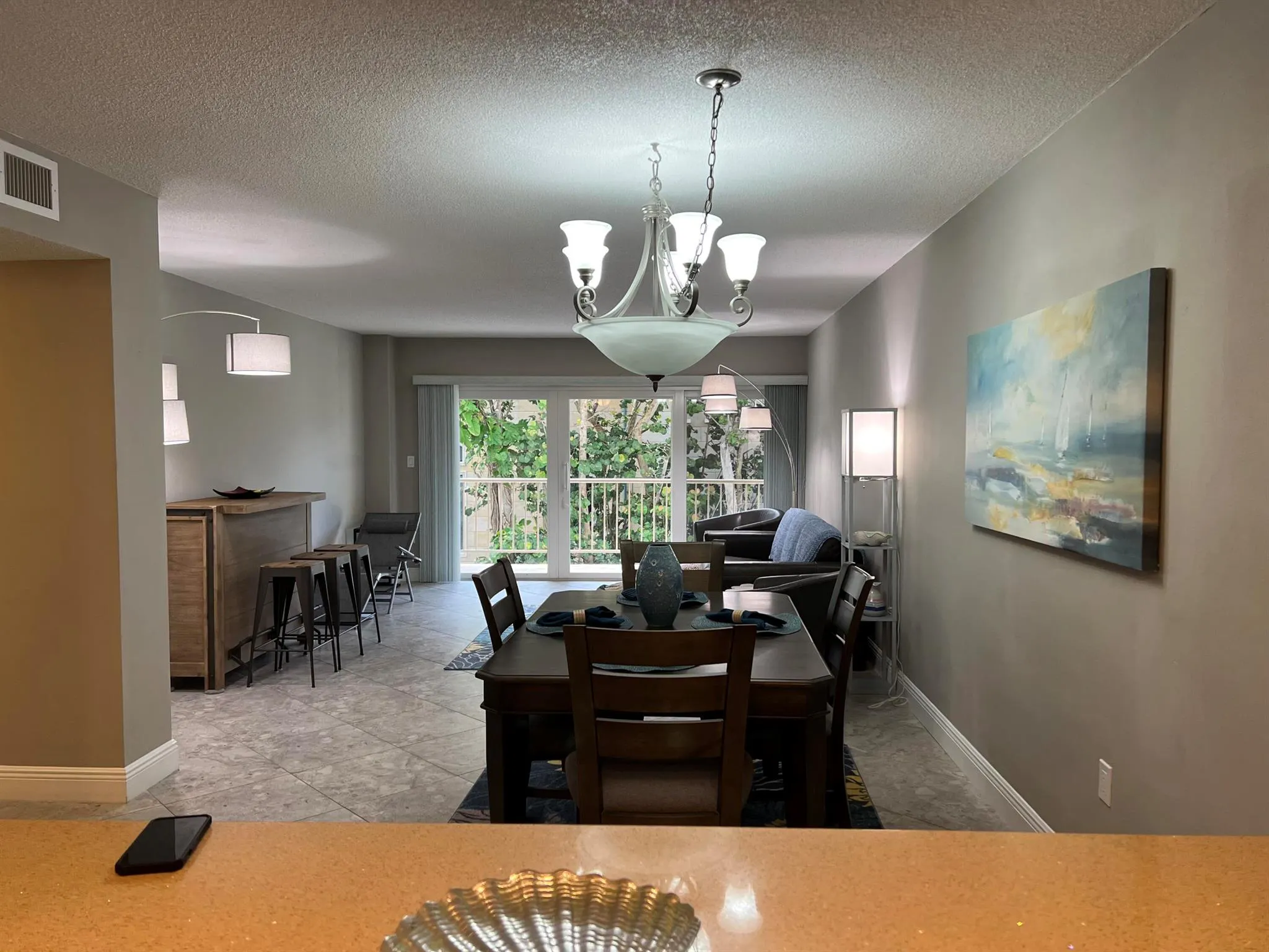 1021 Hillsboro Mile, #103