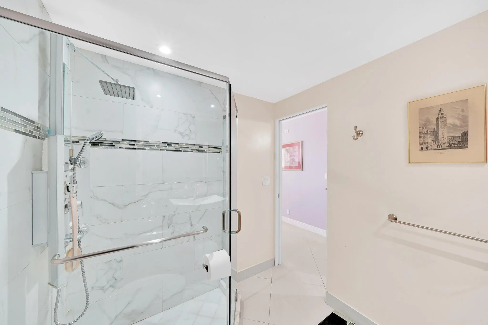 2940 N Course Drive, #811