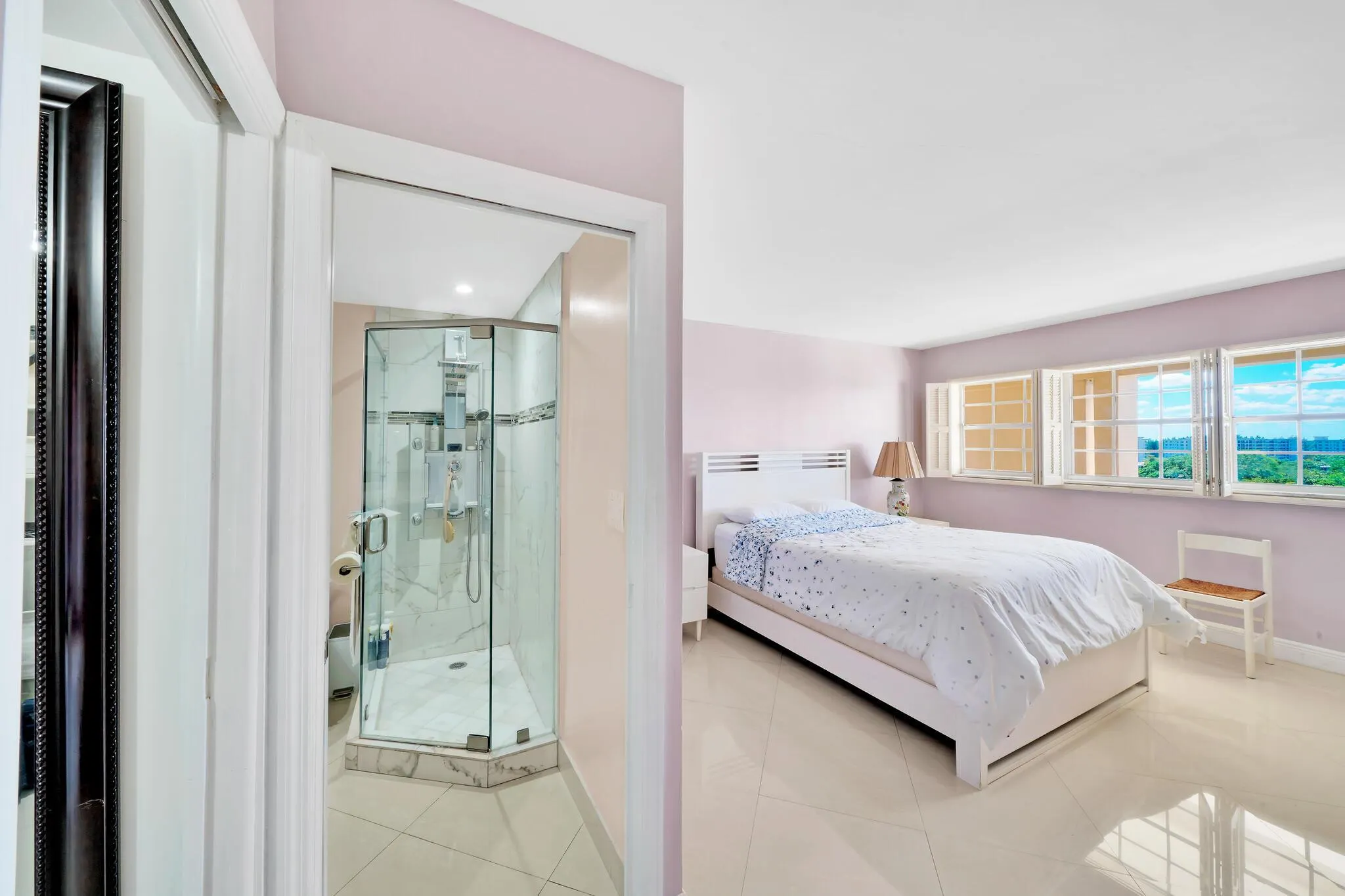 2940 N Course Drive, #811