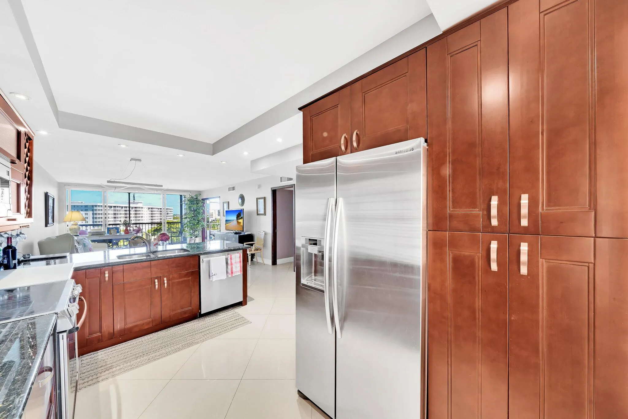 2940 N Course Drive, #811