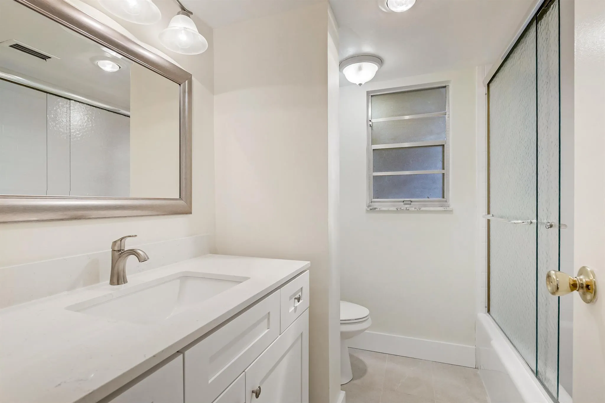 3810 Via Poinciana, #404