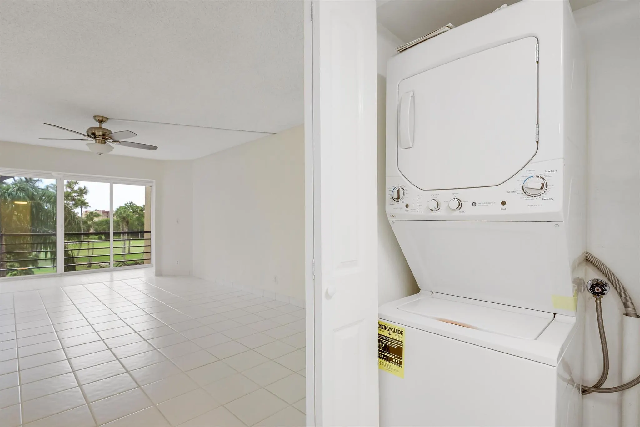 3810 Via Poinciana, #404