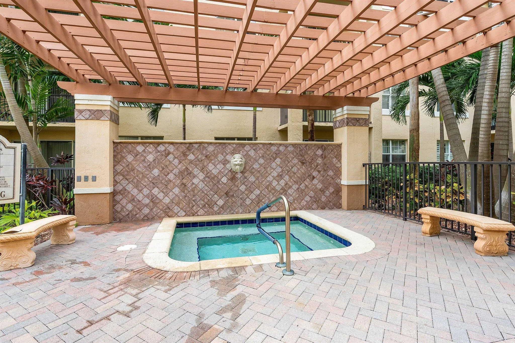 1801 N Flagler Drive, #729