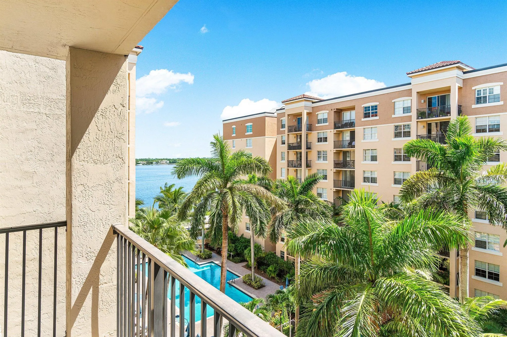 1801 N Flagler Drive, #729