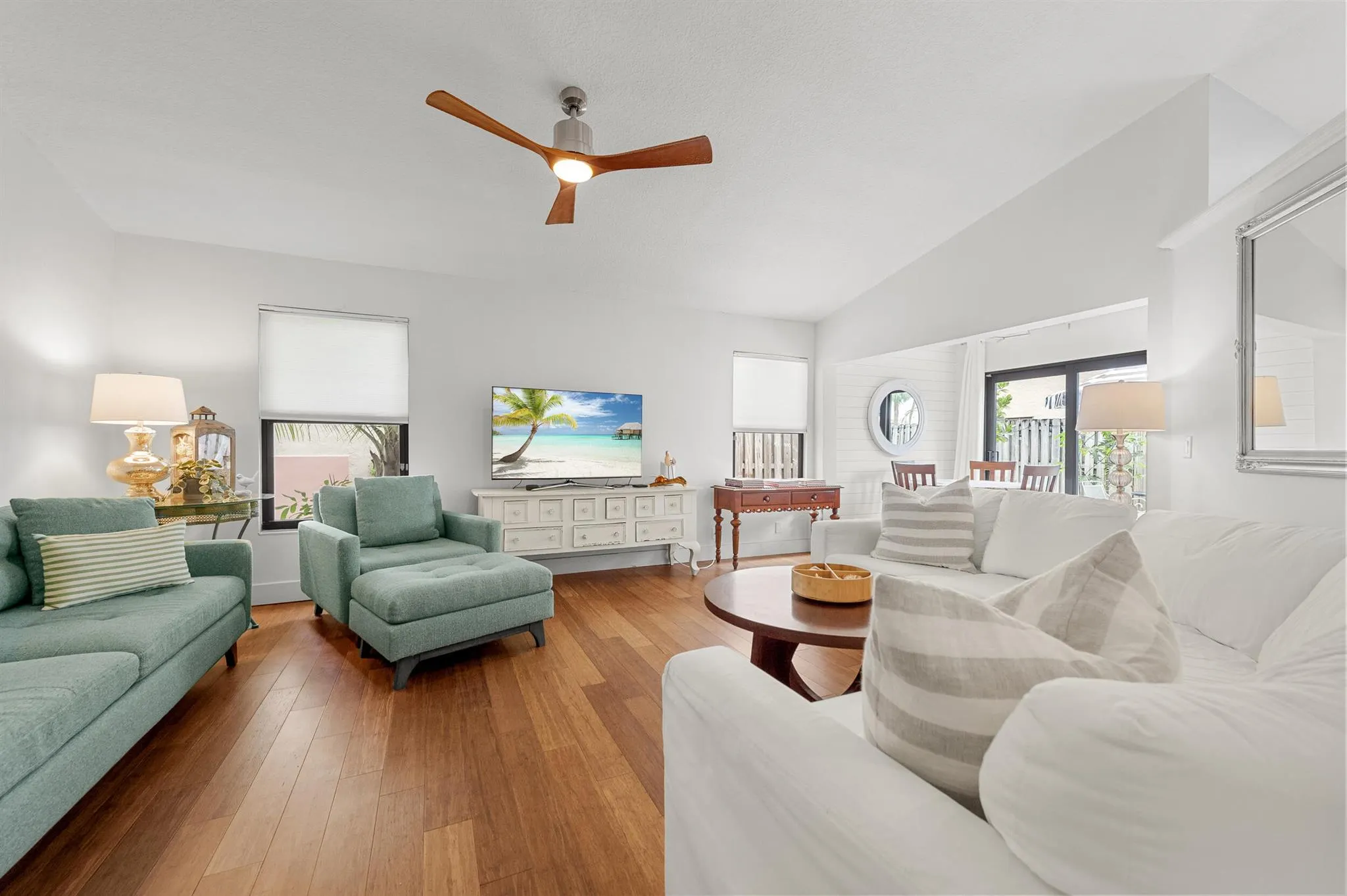 1712 Shoreside Circle Circle