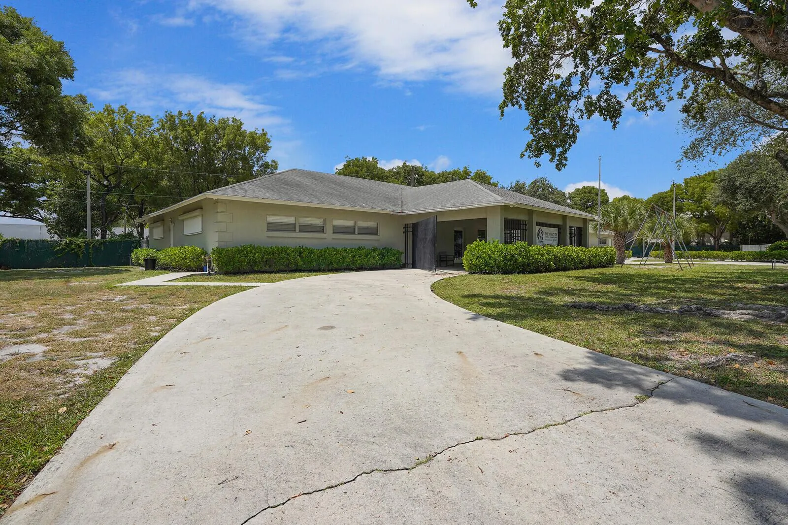 200 Sterling Avenue
