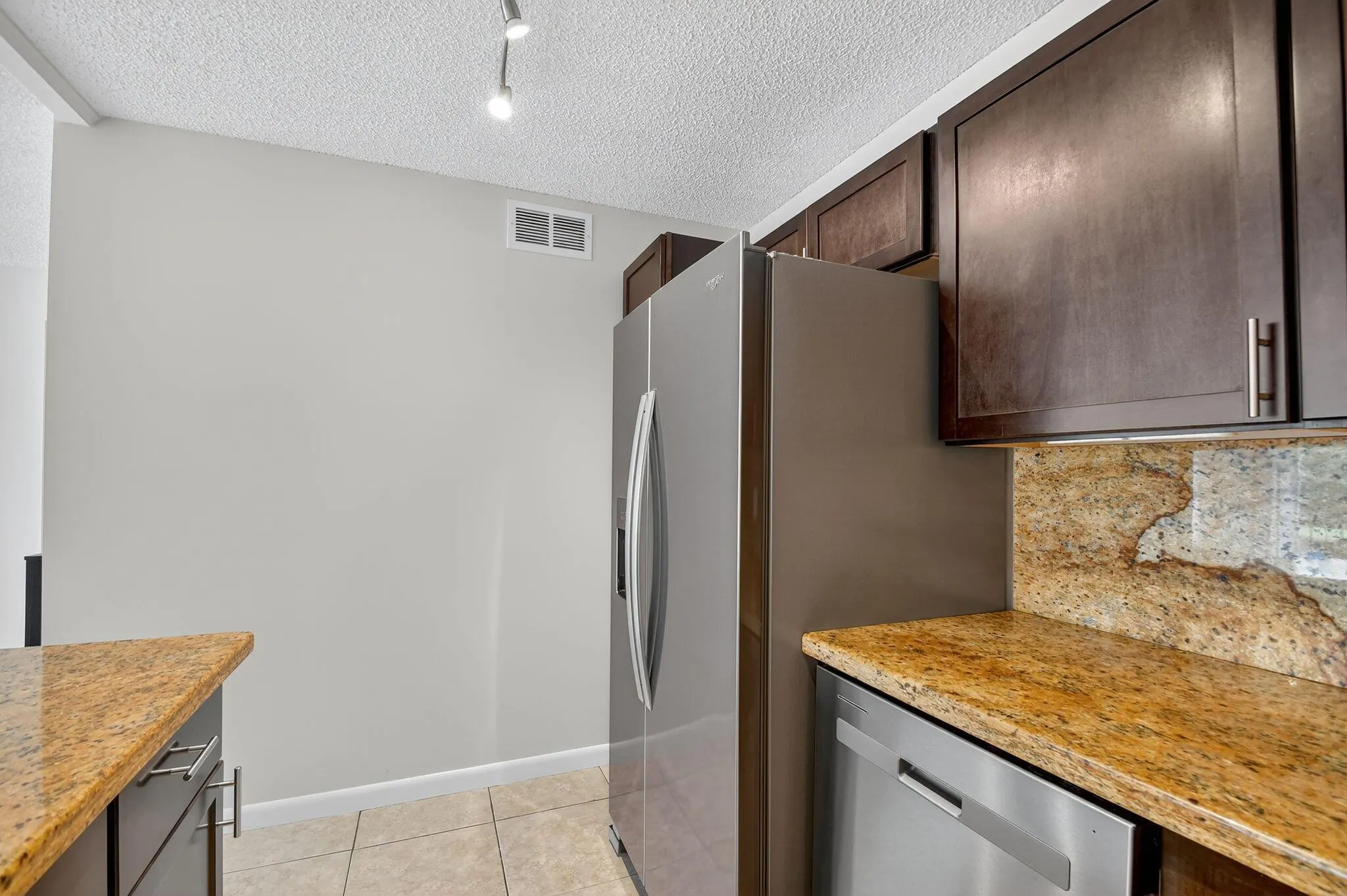 1002 Green Pine Boulevard, #C2