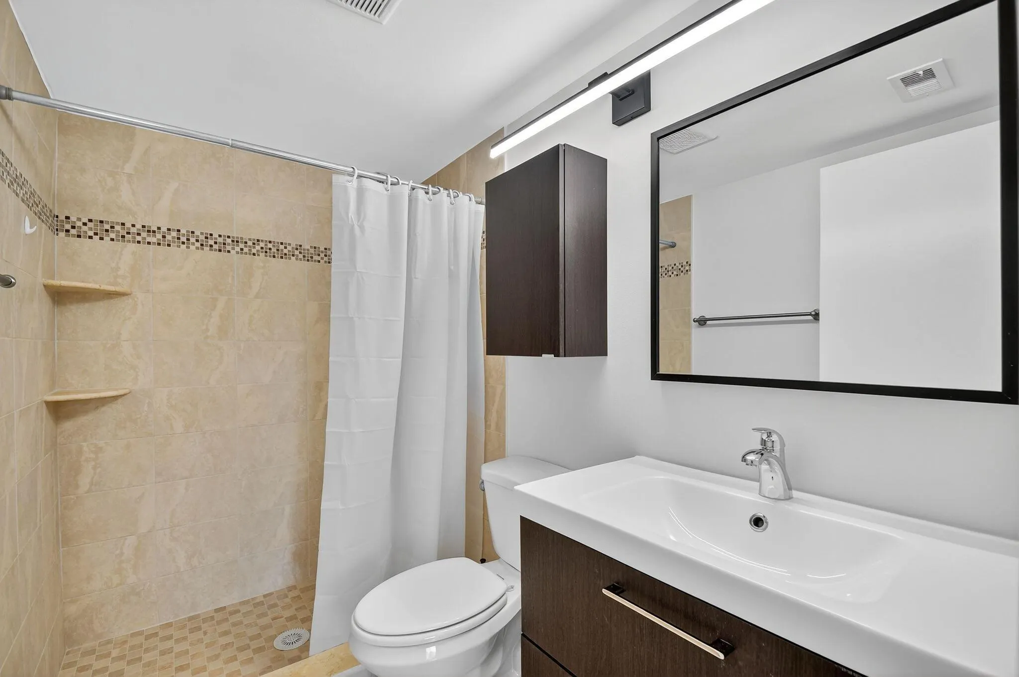 1002 Green Pine Boulevard, #C2