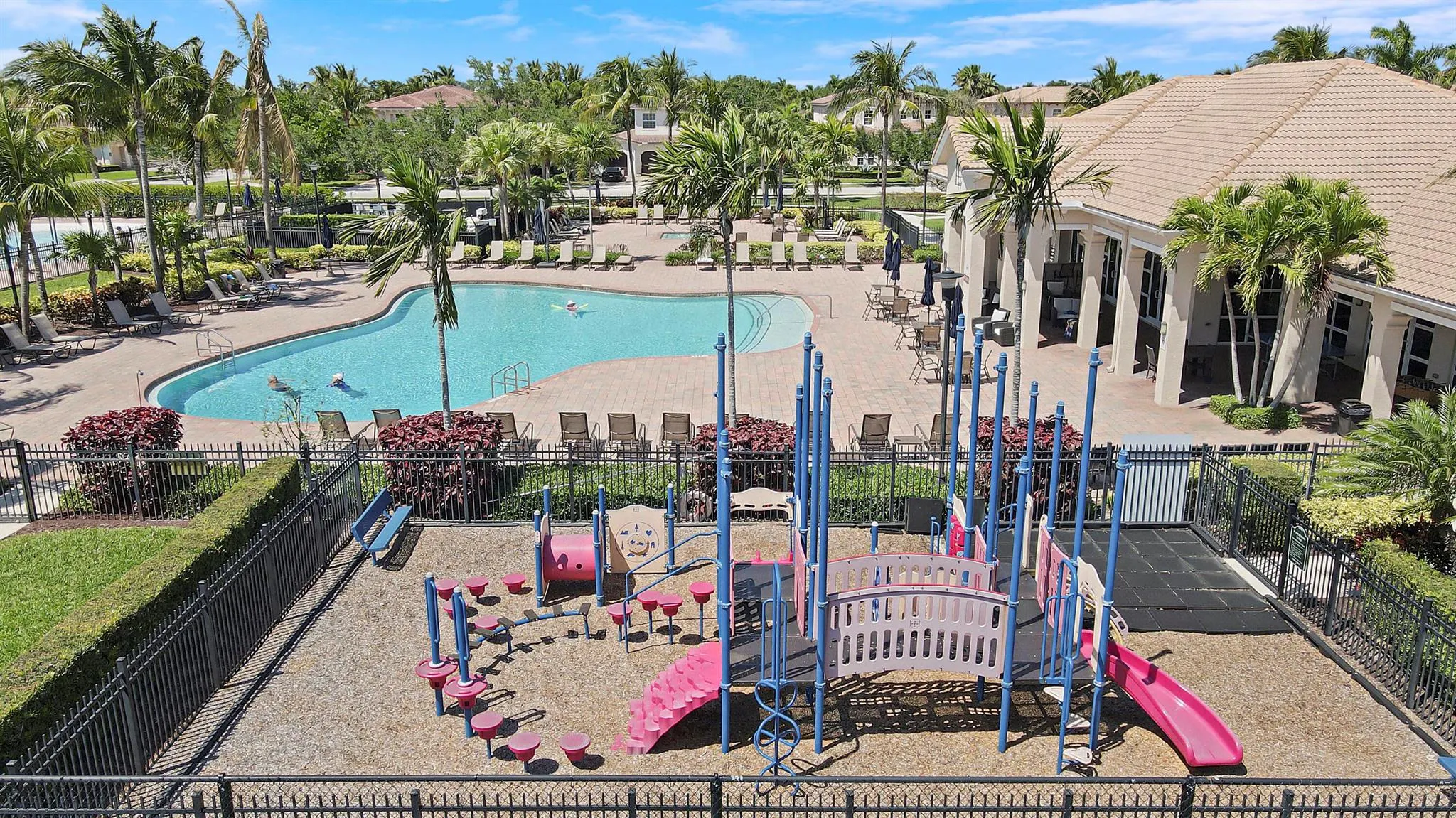 404 Rudder Cay Way