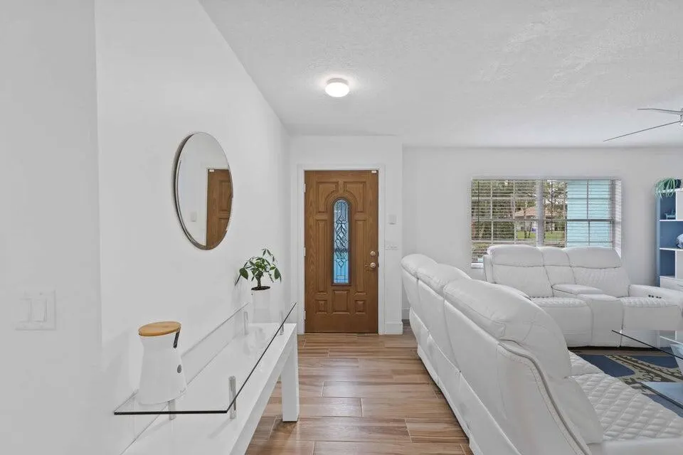 5554 Hibiscus Road