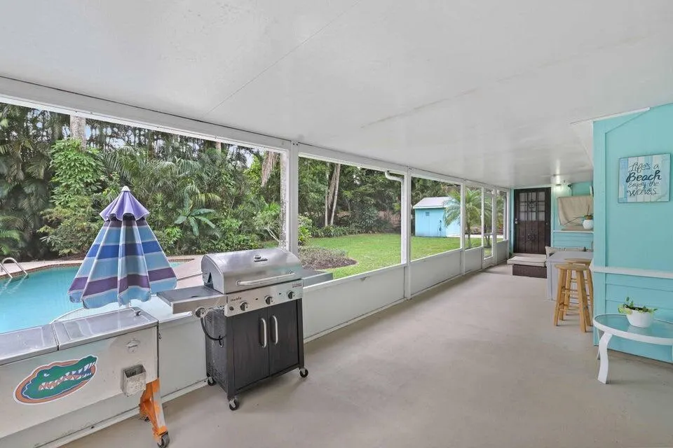 5554 Hibiscus Road