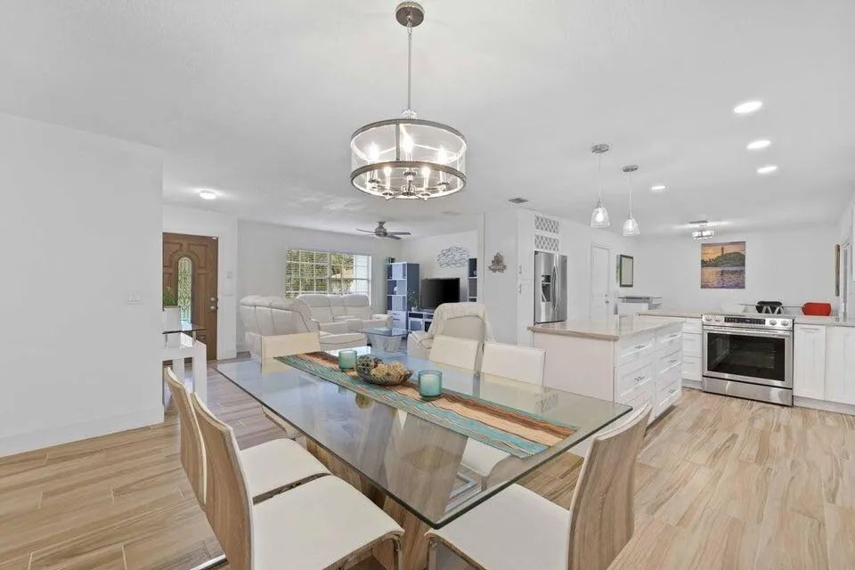5554 Hibiscus Road