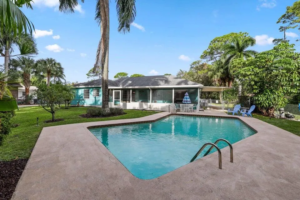 5554 Hibiscus Road