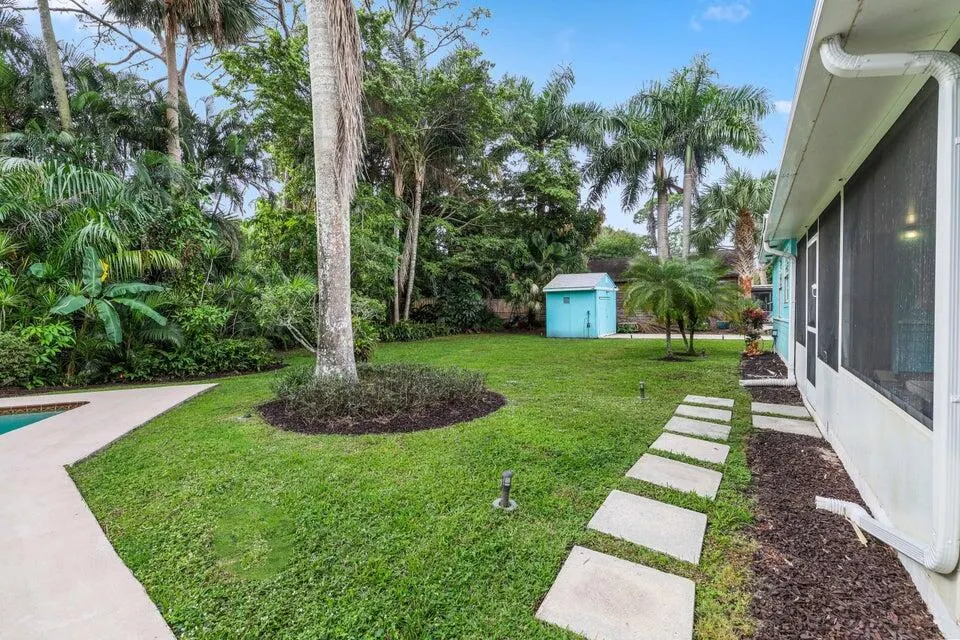 5554 Hibiscus Road