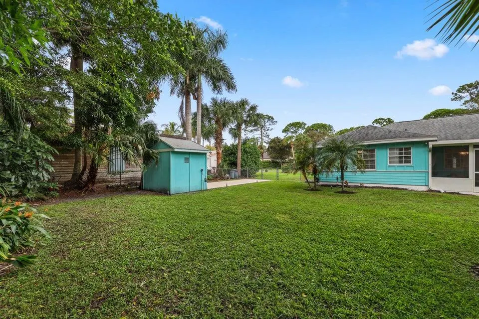 5554 Hibiscus Road