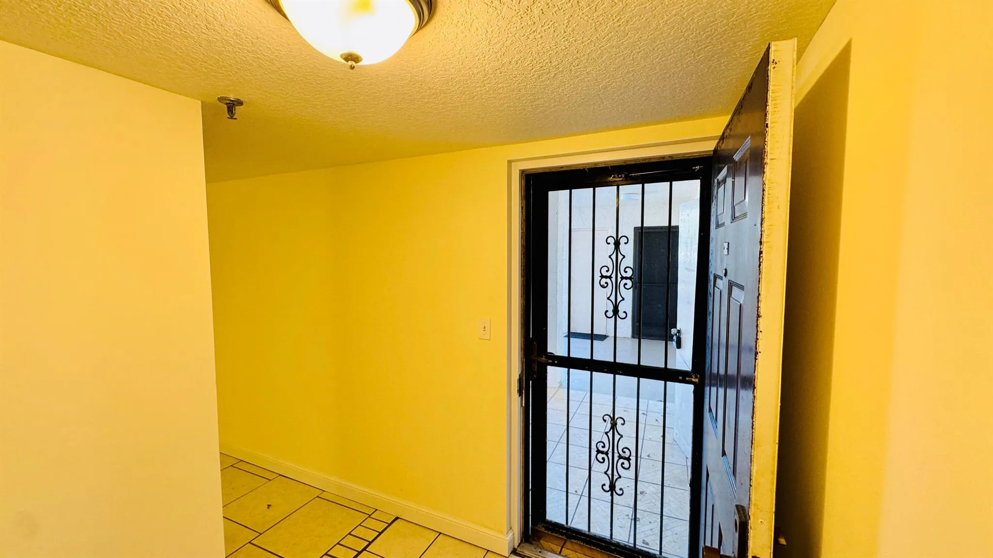 7030 Half Moon Circle, #121