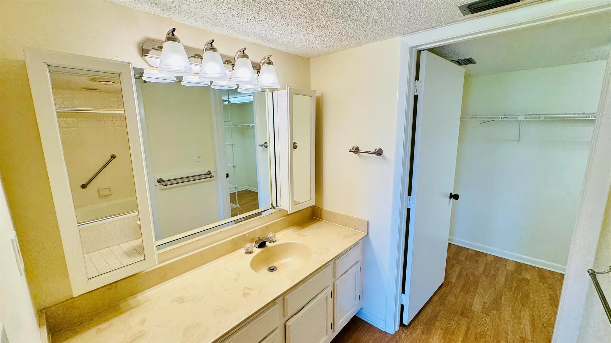 7030 Half Moon Circle, #121