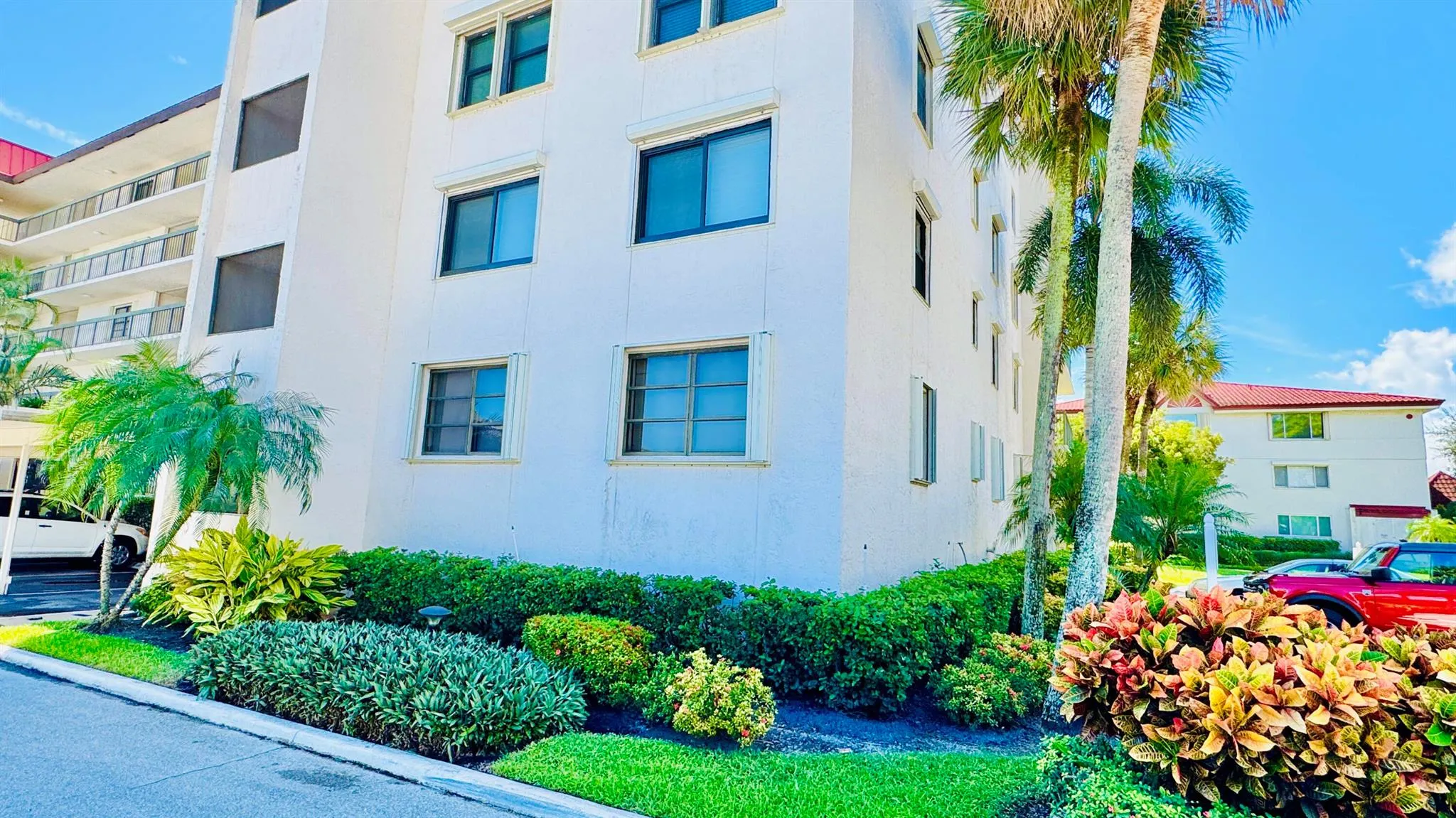 7030 Half Moon Circle, #121
