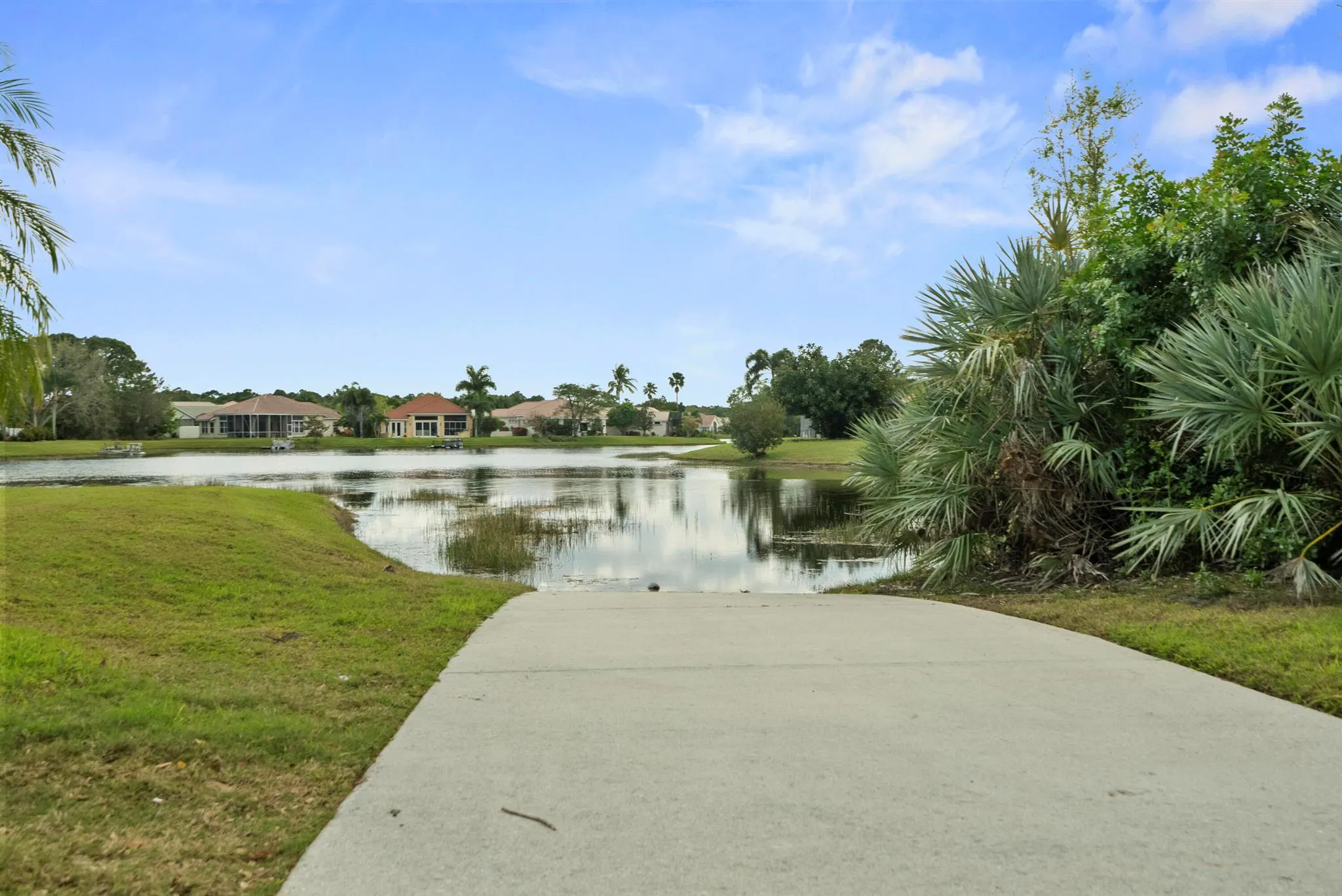 616 SW Lake Charles Circle