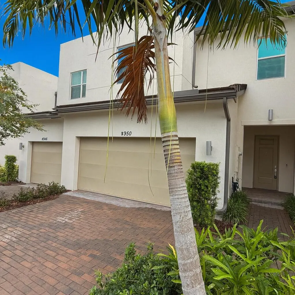 4950 Navali Drive
