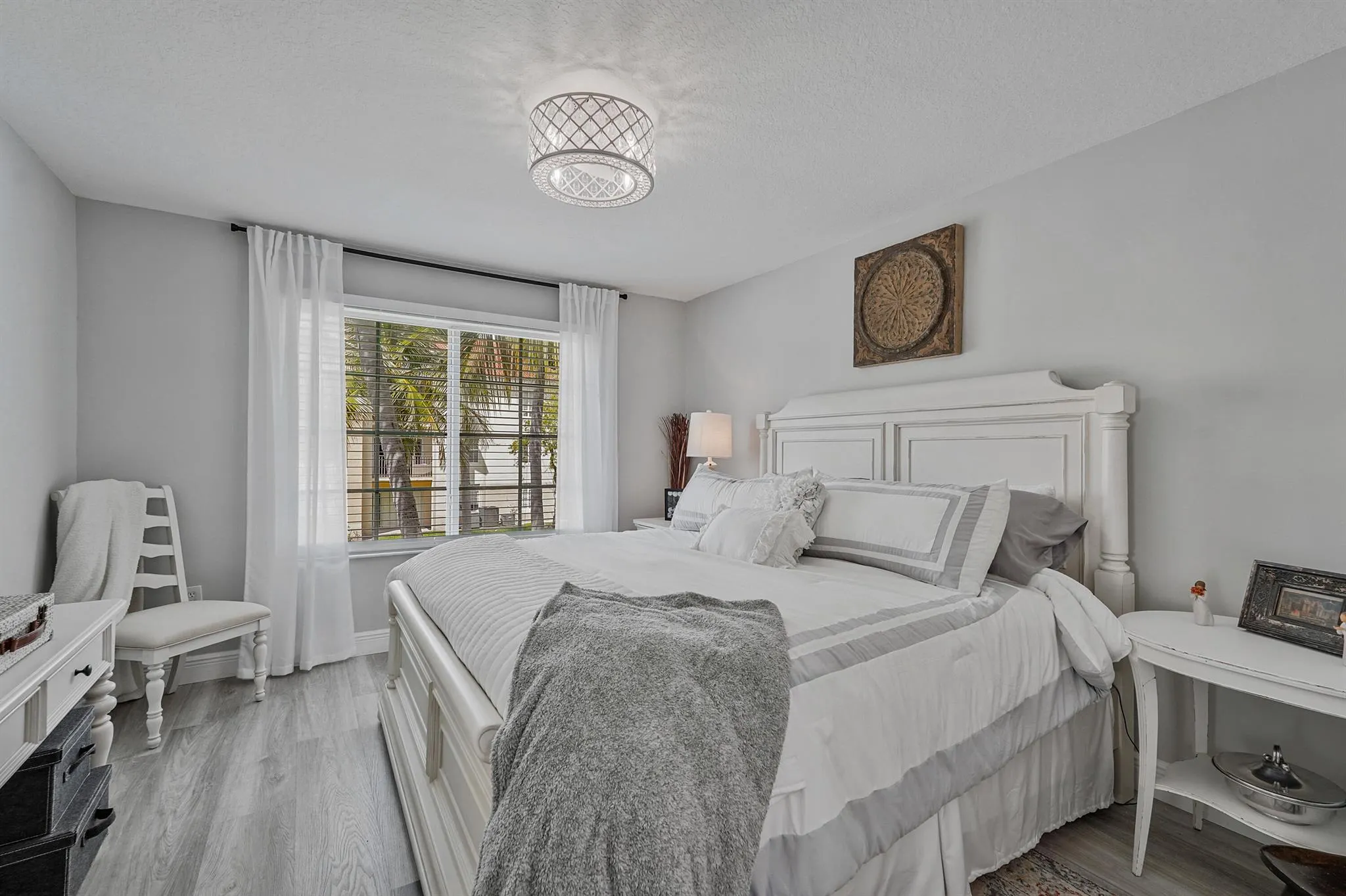 4041 San Marino Boulevard, #202