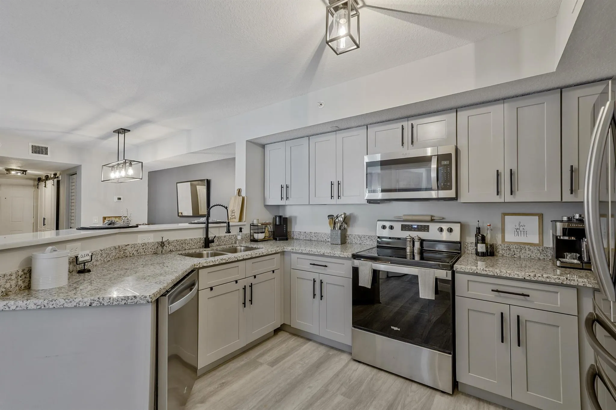 4041 San Marino Boulevard, #202