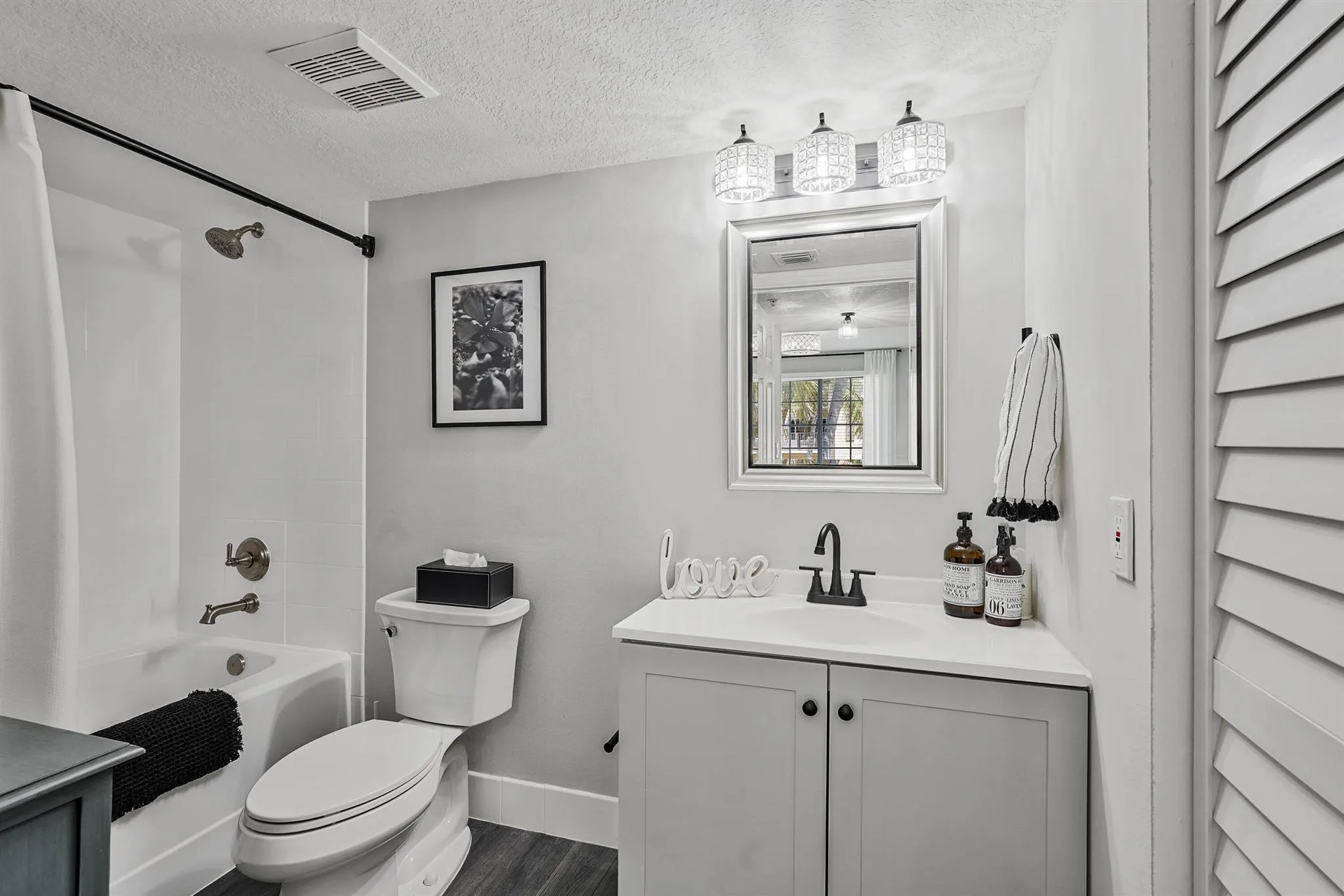 4041 San Marino Boulevard, #202