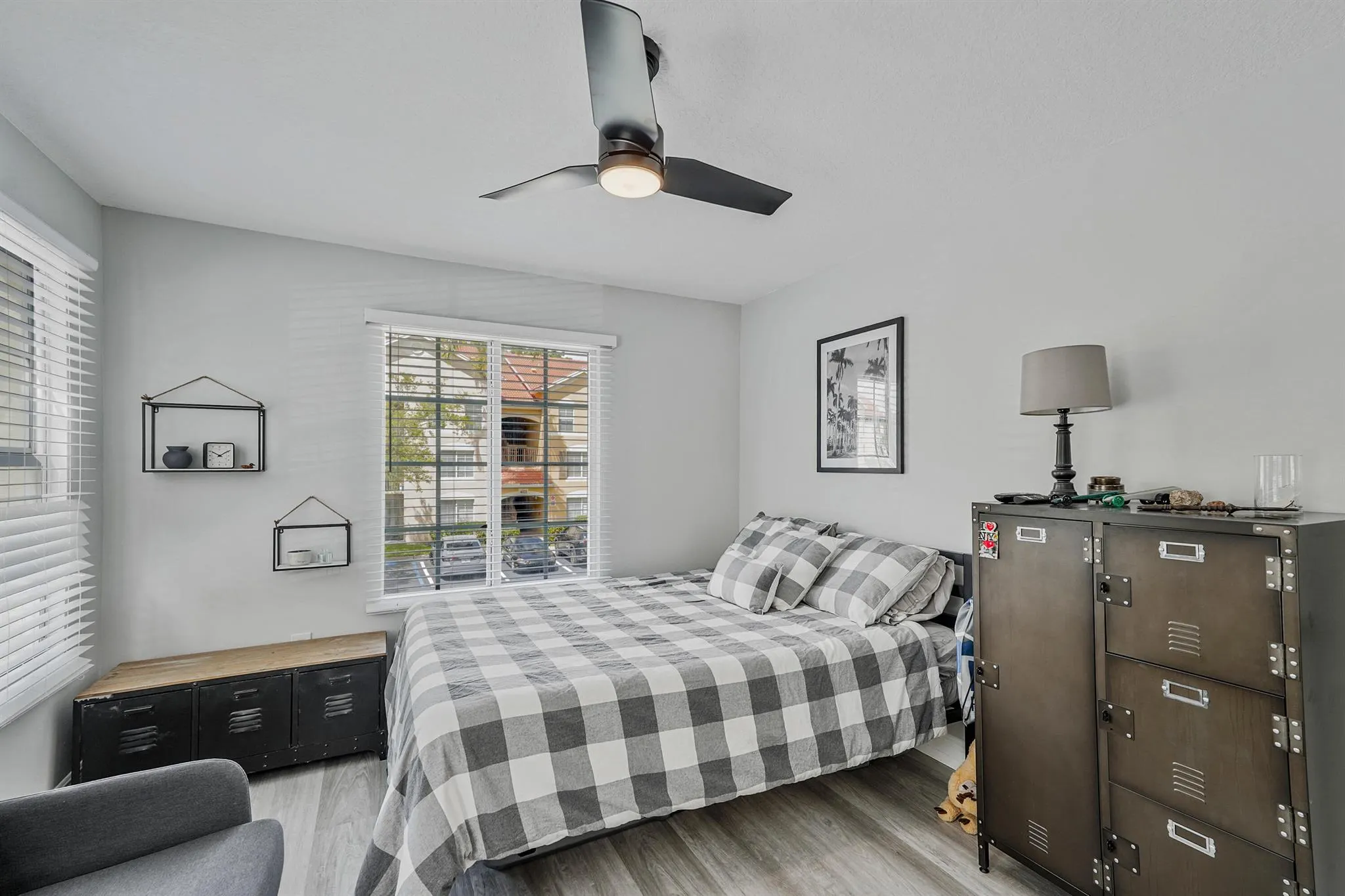 4041 San Marino Boulevard, #202