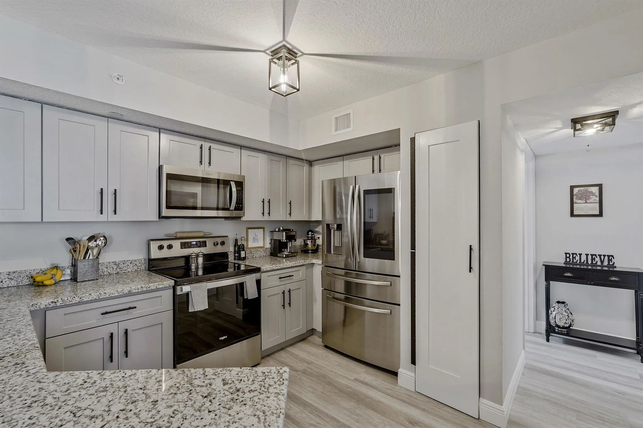 4041 San Marino Boulevard, #202